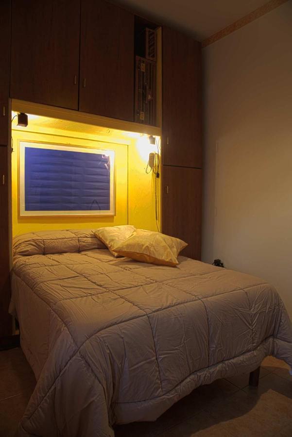 Le Pinelle Bed and Breakfast Terni Exteriör bild