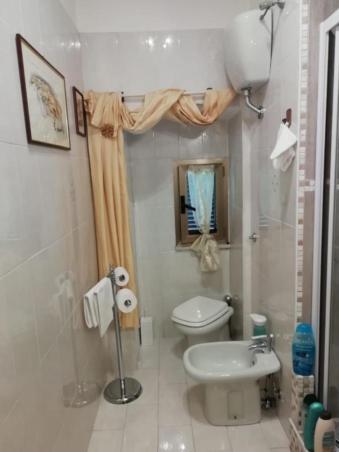 Le Pinelle Bed and Breakfast Terni Exteriör bild